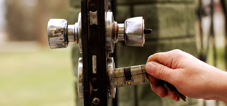 front door latch repair Reedley